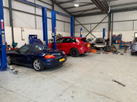 garage porsches